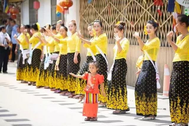 双江拉祜族佤族布朗族傣族自治县图书馆领导团队概览