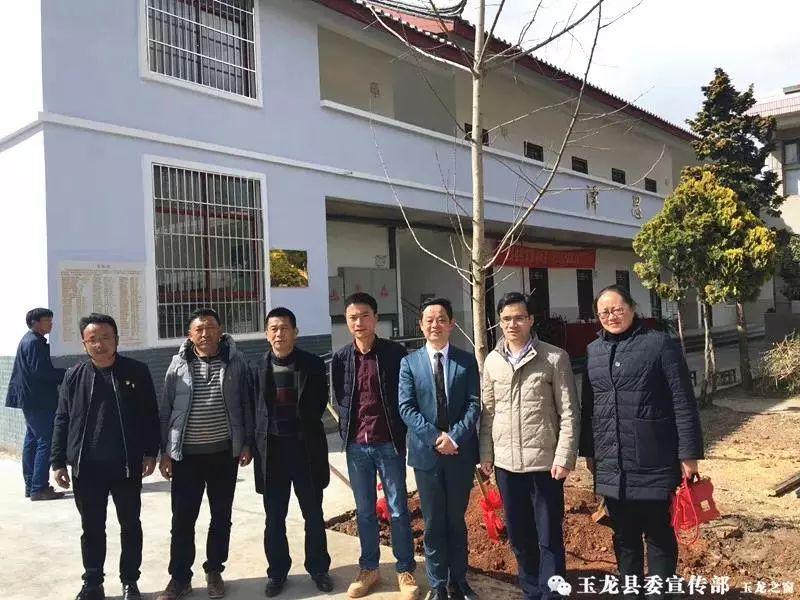 玉龙纳西族自治县级公路维护监理事业单位领导概述